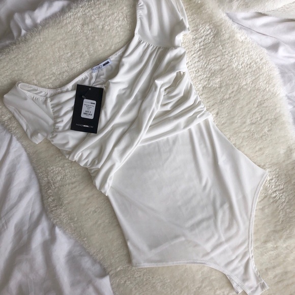 Fashion Nova ‘Because Of You Bodysuit’ - Picture 4 of 4